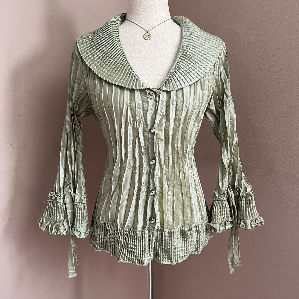 Fairy Agora Sage Green Crinkle Blouse Ruffle Trim Lace Up Back Renaissance Sz S